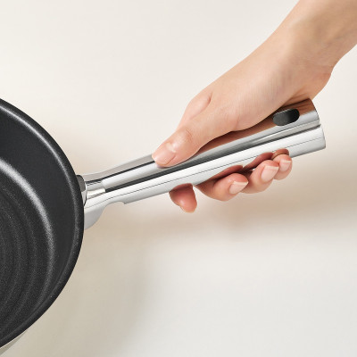 Chảo SUIT STS LocknLock  - hệ thống khóa dầu - Thép không gỉ - Thiết kế móc treo - Dùng bếp từ - Màu tự nhiên