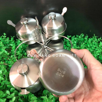 Bộ Hủ Đựng Gia Vị Nhà bếp, Lọ Đựng Gia Vị - Inox 304 C.Lượng - 4 Hủ Kèm Khay Đựng. Đồ dùng nhà bếp. Chuyên phục vụ Sp Gi
