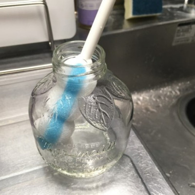 Dụng cụ rửa cốc, chai lọ Kokubo, chất liệu mút mềm giúp làm sạch nhẹ nhàng các vật dụng mà không gây trầy xước đến các vật dụng - nội địa Nhật Bản