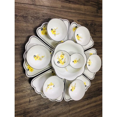 Bộ bát đĩa hoa mặt trời, họa tiết hoa mai vàng. Gốm sứ Bát Tràng.