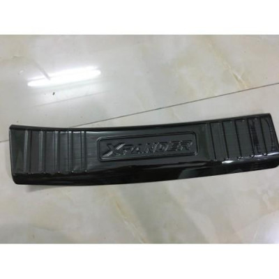 ỐP CHỐNG TRẦY CỐP TRONG dành cho xe MITSUBISHI XPANDER 2018 - 2019-2020-2021 MÀU TITAN