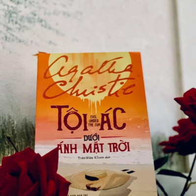 Tội Ác Dưới Ánh Mặt Trời (Tái Bản Mới Nhất)
