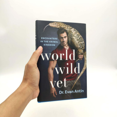 World Wild Vet: Encounters In The Animal Kingdom
