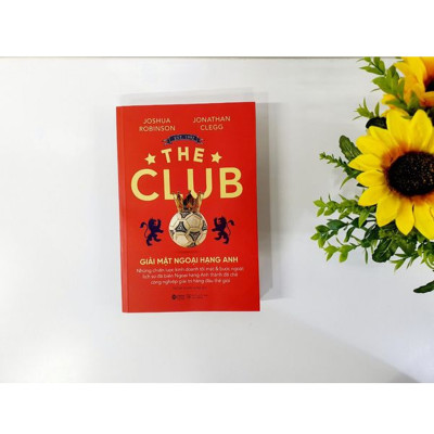 Combo Sách : The Club - Giải Mật Ngoại Hạng Anh + Disney