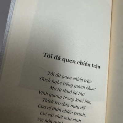 A.S.Pushkin THƠ TRỮ TÌNH - A.S.Pushkin - Hoàng Thúy Toàn và Vũ Thế Khôi dịch - Đông Tây - NXB Văn học