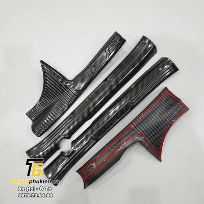 TRỌN BỘ Nẹp bước chân và ốp chống trầy cốp Hyundai Grand i10 2021 HATCHBACK -  vân Carbon