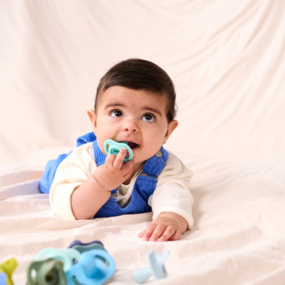 COMBO Ty Ngậm Silicon Siêu Nhẹ Tommee Tippee Ultra Light 0-6m & Bình Sữa PPSU Ty Siêu Mềm Tự Nhiên Tommee Tippee 150ml