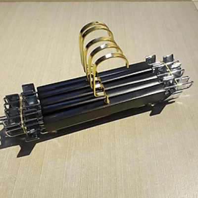 Combo Bộ 10 và 20 Móc Kẹp Quần Bằng Gỗ Sơn Đen LUXURY