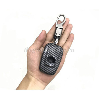 Ốp chìa khóa Carbon Toyota Camry 2019 kèm móc đeo INOX