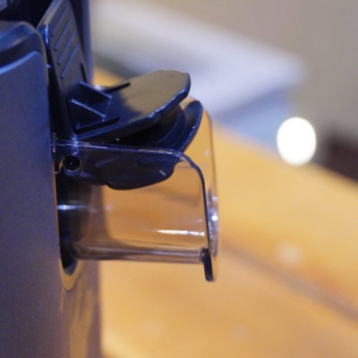 Máy ép chậm Kalpen Đức J7 công suất 300W - Hàng chính hãng