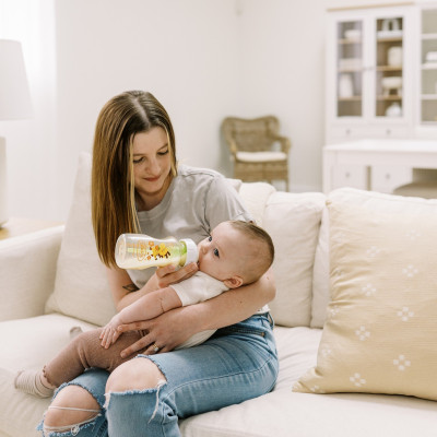 [ WB91023-INTLX ] Bình sữa tùy chọn cổ rộng nhựa PPSU họa tiết hình con rồng - 270ml - Dr.Brown