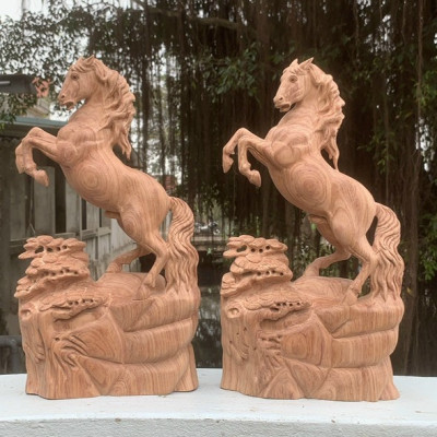 Tượng con ngựa nhất mã phi thiên bằng gỗ hương đá liền khối kt cao 40×22×7,5cm