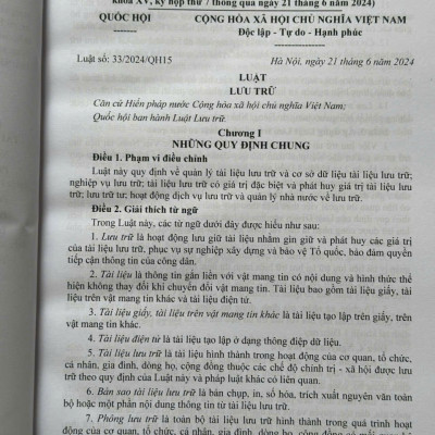 Sách Luật Lưu Trữ – Công Tác Văn Thư, Lưu Trữ, Thời Hạn Bảo Quản Hồ Sơ, Tài Liệu Trong Hoạt Động Của Cơ Quan, Tổ Chức, Đơn Vị (V2515T)