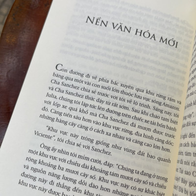 (#1 New Yorrk Times Bestseller) LỜI TIÊN TRI CELESTINE – HÀNH TRÌNH THỨC TỈNH TÂM LINH NHÂN LOẠI - James Redfield - First New – bìa mềm