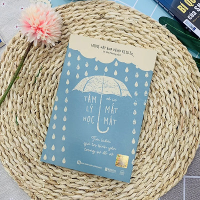 Sách - Tâm lý học về sự mất mát: Tìm kiếm giá trị bình yên trong sự đổ vỡ - MCBooks