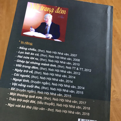 Ngủ với kẻ thù (truyện ngắn và thơ)