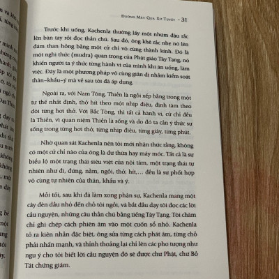 Sách - Đường Mây Qua Xứ Tuyết