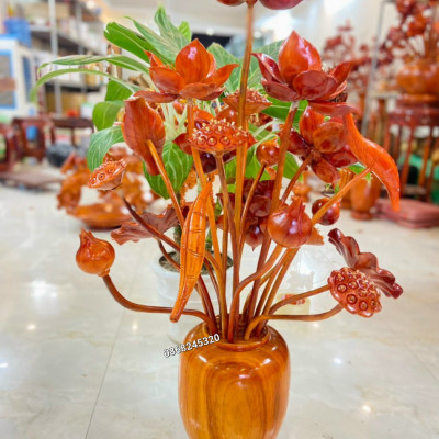 1 bình hoa sen 21 cành ,phong thủy trang trí phòng khách ,phòng thờ bằng gỗ hương đỏ đẹp lung linh 