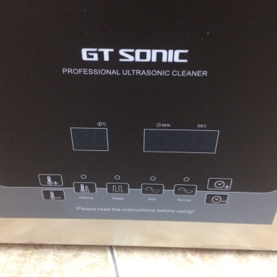 Máy rửa dùng sóng siêu âm hiệu GT sonic dung tích 9 lít, công suất 200W, tần số 40KHZ, dùng làm sạch bề mặt vật liệu -Hàng chính Hãng