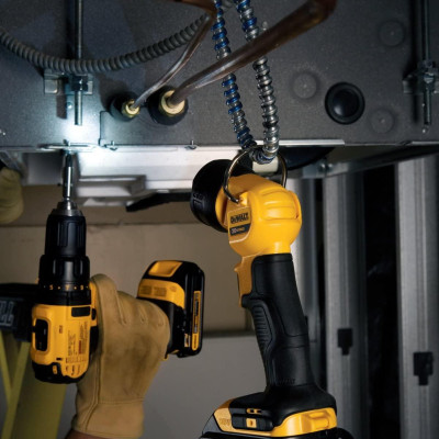 ĐÈN PIN 18V DEWALT DCL040-XJ - HÀNG CHÍNH HÃNG