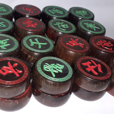 Bộ cờ tướng gỗ trắc 3,8 khắc lazser