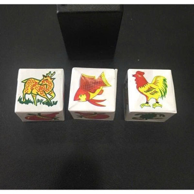 Bộ lắc bầu cua tôm cá hột giấy giải trí vui nhộn hàng Việt Nam gồm bàn giấy 65cm x 43cm và 3 xúc xắc, đồ chơi ngày tết