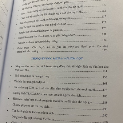 Đọc sách cũng như yêu - Trung Nghĩa (NXB)