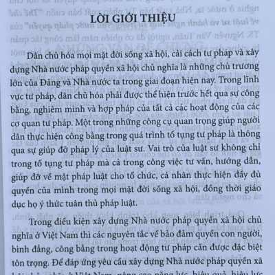 Thể chế về luật sư và hành nghề luật sư trong nhà nước pháp quyền