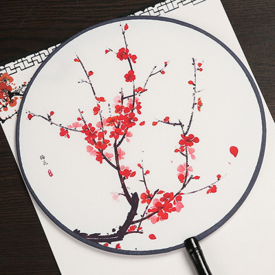 Quạt tròn cổ trang hoa mai đỏ loại nhỏ đường kính 21cm