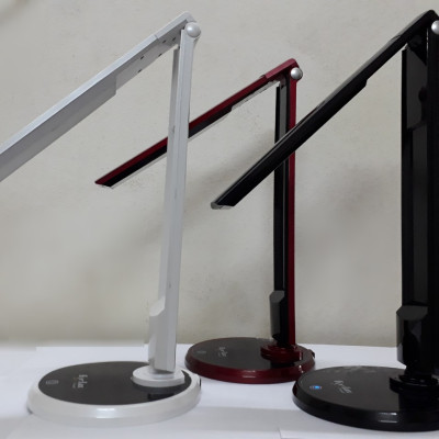 Đèn bàn Led chống cận EYE LUX Hàn Quốc model ELX-7200