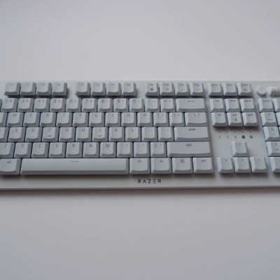 Bàn phím Gaming không dây Razer DeathStalker V2 Pro Low Profile Optical - Hàng chính hãng