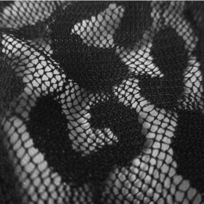 Quần lót nữ lọt khe ren sexy xếp hình hoa - Màu đỏ