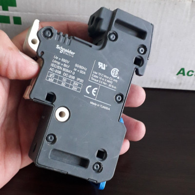 DF141 Đế cầu chì Schneider 1P 50A 14 X 51 mm