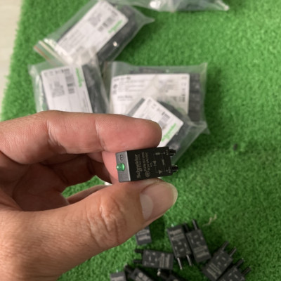 Đèn cho rơ le RZM021RB Schneider - (6 - 24V AC/DC) | Chính hãng |