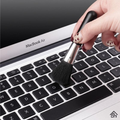 5in1 Bộ vệ sinh Laptop Macbook , Máy ảnh Cao Cấp 5 Trong 1 Bộ Vệ Sinh Màn Hình , Vỏ Ngoài , Bàn Phím Dành Cho Lens Camera Có Dung Dịch Khăn Lau , Chổi Quét , Bóng Thổi Bụi Đa Năng cho iPhone / iPad / Smartphone Smartwatch Tivi Fullbox – Hàng Nhập Khẩu 