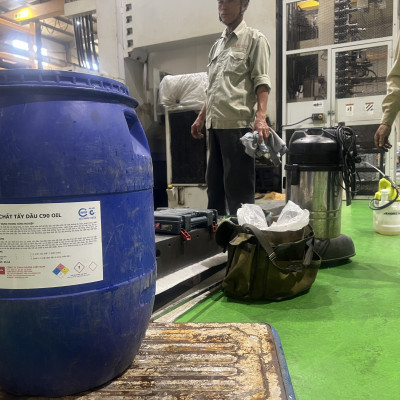 Hóa chất vệ sinh dầu mỡ đa năng- Siêu sạch, an toàn, chính hãng giá rẻ nhất