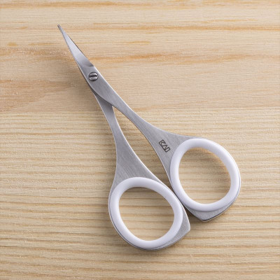 Kéo Tỉa Lông Mày Kai KQ3113 (Màu Trắng)