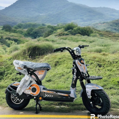 XE ĐẠP ĐIỆN AIMIA