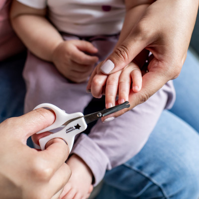 Kéo cắt móng tay cho bé Tommee Tippee