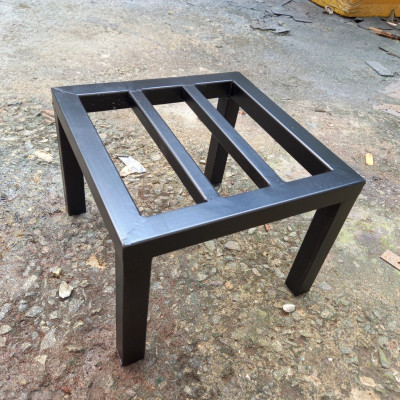 Kệ sắt để chậu hoa cây cảnh, Vuông 20x20cm & Vuông 30x30cm, cao (10-20)cm, thép hộp 20mm (Hàng Chính Hãng )