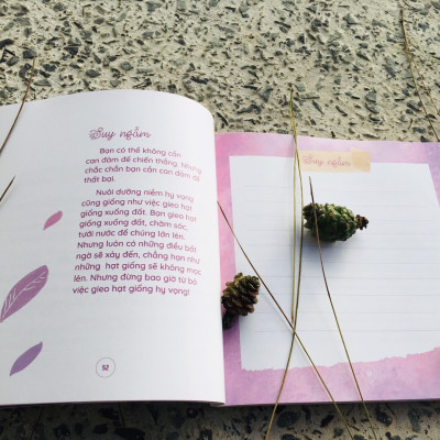 NHẪN - Bộ sách Cùng Hạnh Phúc, hành trình chuyển hóa nội tâm tích cực