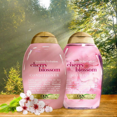 Dầu Xả OGX Heavenly Hydration Chiết Xuất Hoa Anh Đào Phục Hồi Cấp Ẩm Cho Tóc 385ml