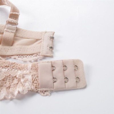 Áo lót ren đệm dày