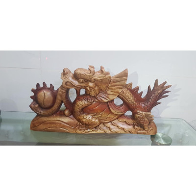 Tượng Gỗ Mỹ Nghệ Chạm Rồng lửa Gỗ Size Dài 50cm x Cao 22cm x dầy 6cm Anh Chị trưng bàn trang trí nhà cửa Màu Vàng đỏ nhẹ sáng đẹp ạ