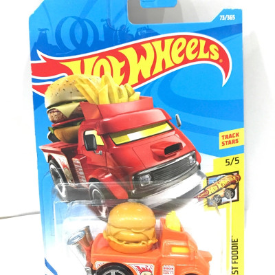 Đồ Chơi Xe HotWheels cơ bản C4982 - Giao hàng ngẫu nhiên
