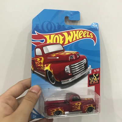 Đồ Chơi Xe HotWheels cơ bản C4982 - Giao hàng ngẫu nhiên