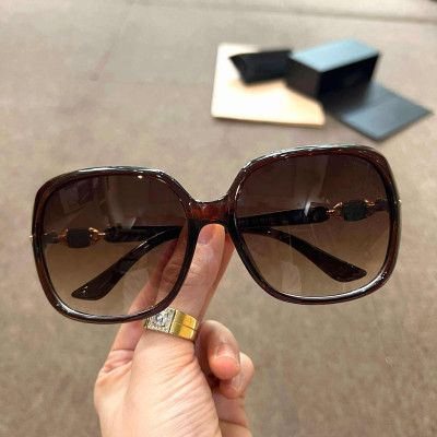 Kính thời trang nữ dáng vuông Mắt kính chống nắng giúp bảo vệ mắt