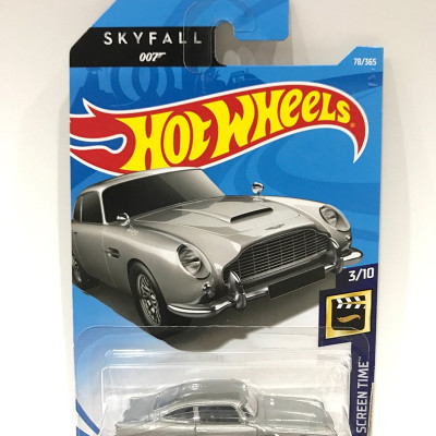 Đồ Chơi Xe HotWheels cơ bản C4982 - Giao hàng ngẫu nhiên