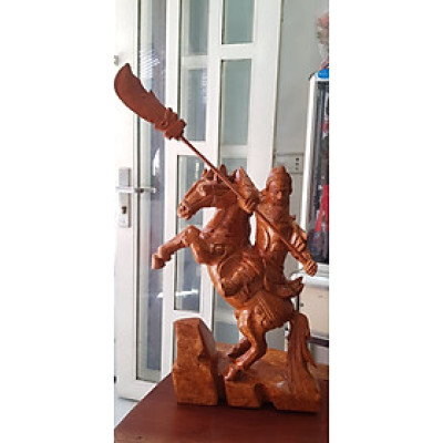 Tượng Quan Công cưỡi ngựa gỗ nu gõ hay gỗ gõ vẽ nu cao 50cm ( tính đao 70cm ) x Ngang 40cm x Sâu 15cm Biểu tượng sức mạnh sự dũng mãnh kiên cường anh chị trưng phòng khách đẹp ạ