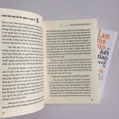 Combo 2 cuốn: Làm Thế Nào Để Kết Giao Với Người Lạ + Bí Mật Sau Những Hành Vi Nhỏ có bookmark